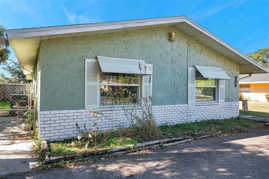 En Venta: $465,000 (5 camas, 0 baños, 1846 Pies cuadrados)