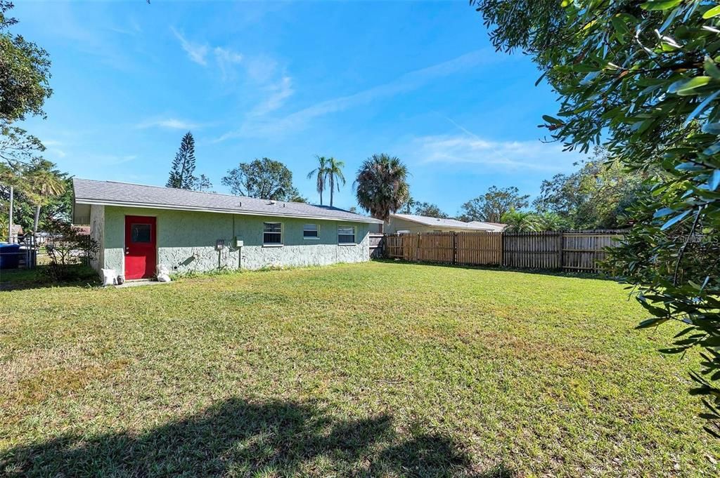 En Venta: $465,000 (5 camas, 0 baños, 1846 Pies cuadrados)