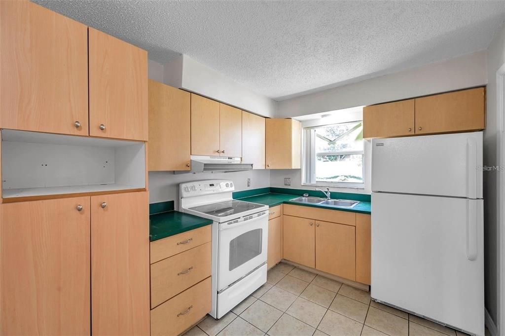 En Venta: $465,000 (5 camas, 0 baños, 1846 Pies cuadrados)