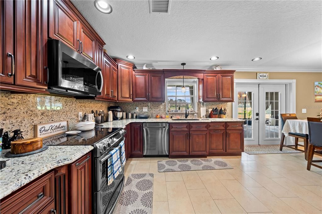 En Venta: $599,900 (5 camas, 2 baños, 2979 Pies cuadrados)