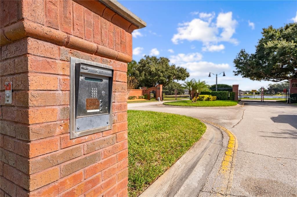 En Venta: $599,900 (5 camas, 2 baños, 2979 Pies cuadrados)