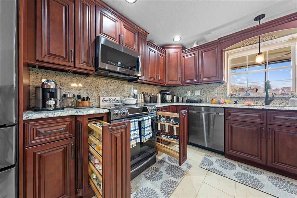 En Venta: $599,900 (5 camas, 2 baños, 2979 Pies cuadrados)