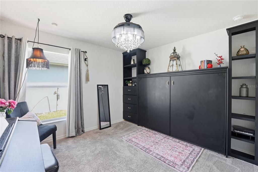 Active With Contract: $400,000 (4 beds, 2 baths, 1723 Square Feet)