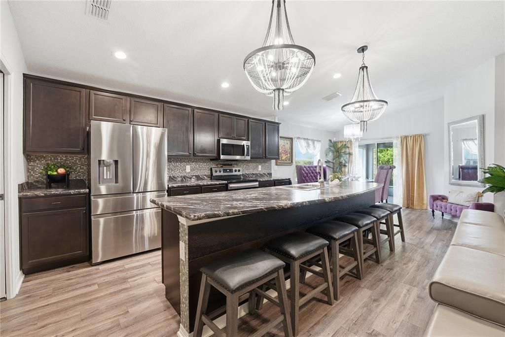 Active With Contract: $400,000 (4 beds, 2 baths, 1723 Square Feet)