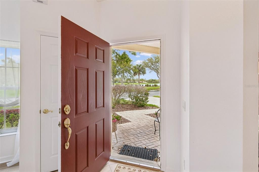 For Sale: $210,000 (2 beds, 2 baths, 1159 Square Feet)