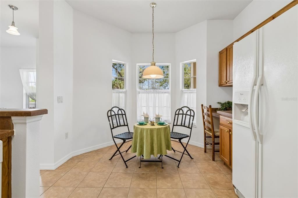 For Sale: $210,000 (2 beds, 2 baths, 1159 Square Feet)