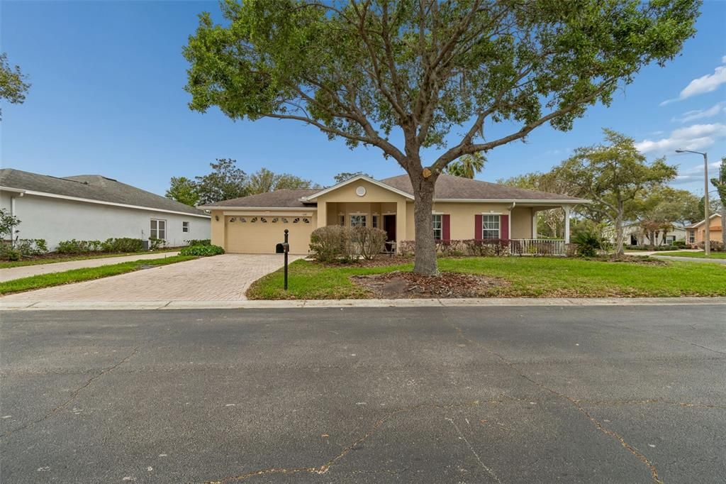 For Sale: $210,000 (2 beds, 2 baths, 1159 Square Feet)