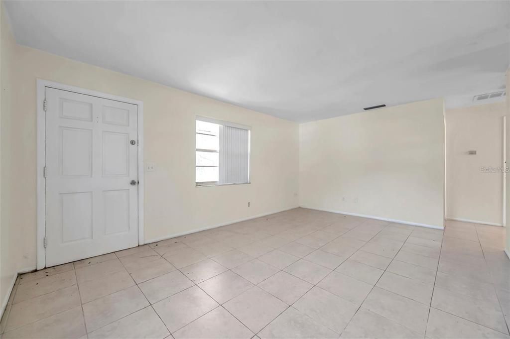 En Venta: $465,000 (4 camas, 0 baños, 1846 Pies cuadrados)