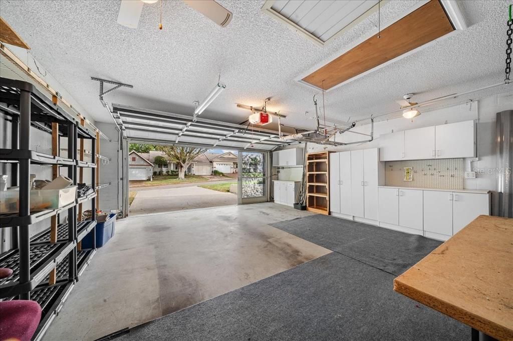 Activo con contrato: $150,000 (2 camas, 2 baños, 1748 Pies cuadrados)