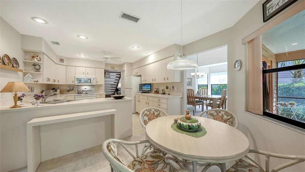 Activo con contrato: $499,500 (3 camas, 2 baños, 2266 Pies cuadrados)