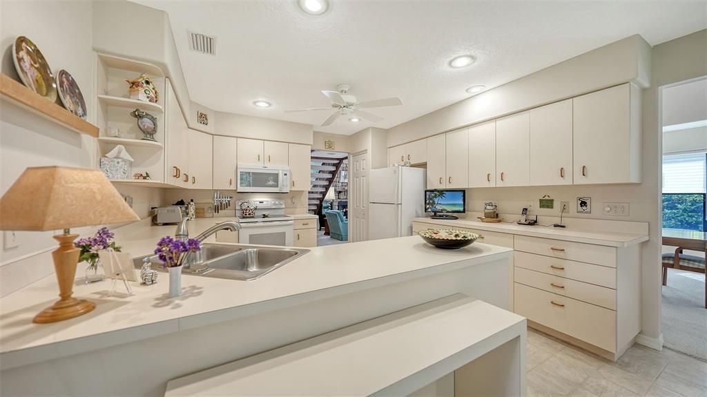 Activo con contrato: $499,500 (3 camas, 2 baños, 2266 Pies cuadrados)