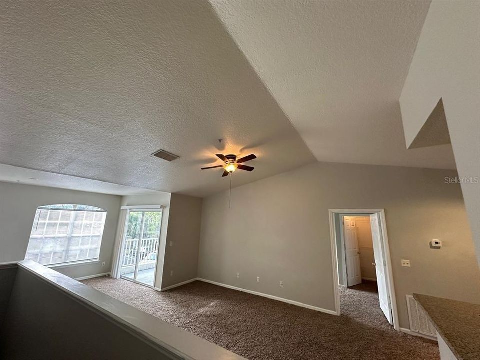 Activo con contrato: $155,000 (2 camas, 2 baños, 1042 Pies cuadrados)