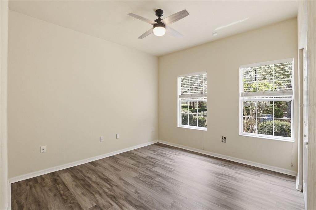 На продажу: $389,000 (3 спален, 2 ванн, 1792 Квадратных фут)