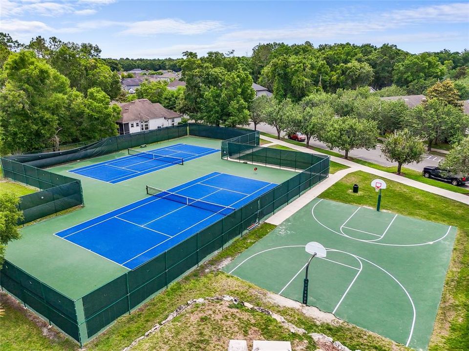 На продажу: $389,000 (3 спален, 2 ванн, 1792 Квадратных фут)