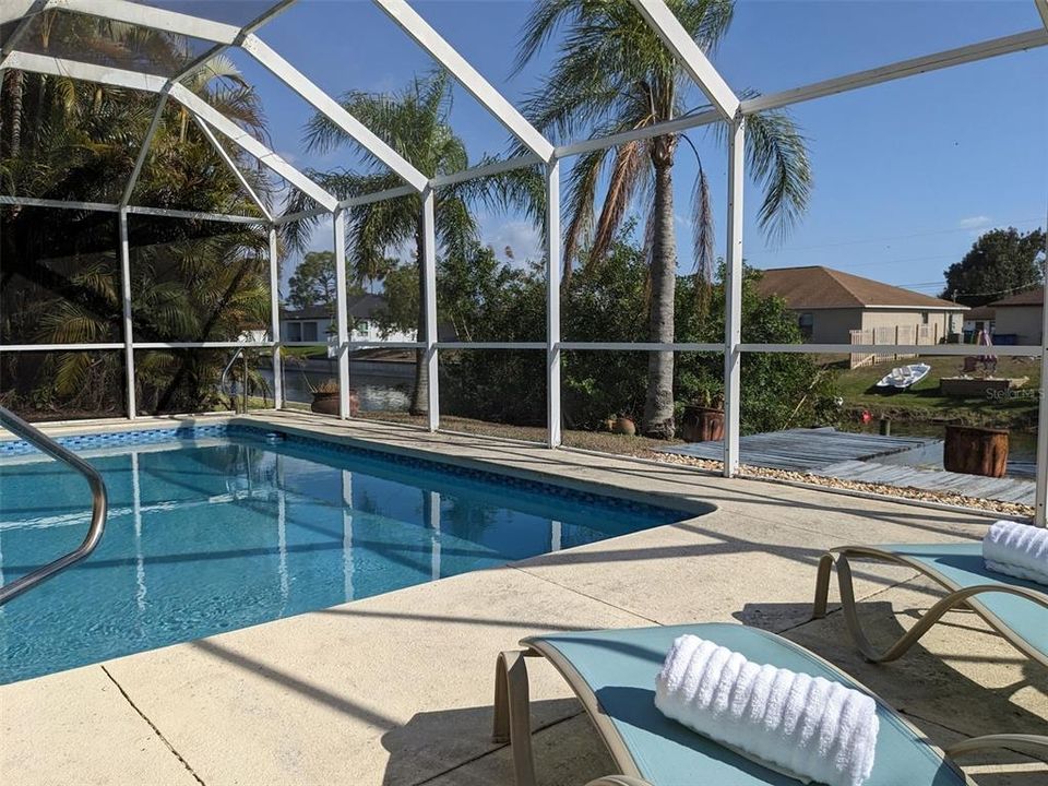 Activo con contrato: $365,000 (3 camas, 2 baños, 1655 Pies cuadrados)