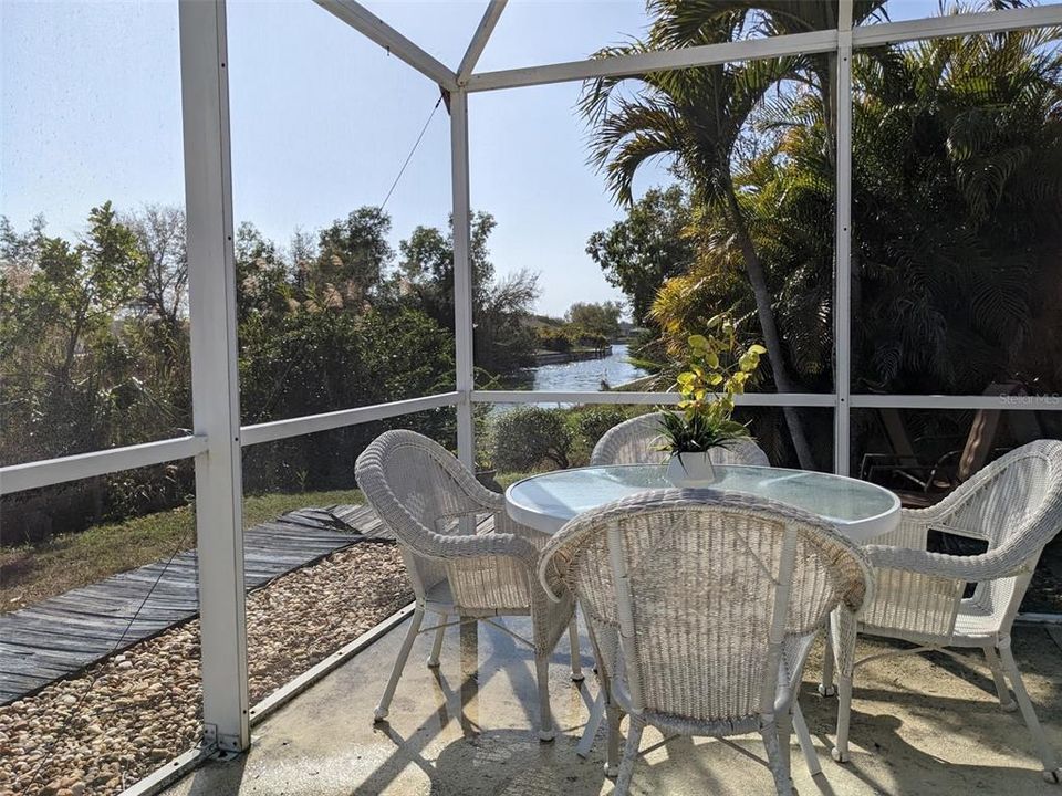 Activo con contrato: $365,000 (3 camas, 2 baños, 1655 Pies cuadrados)
