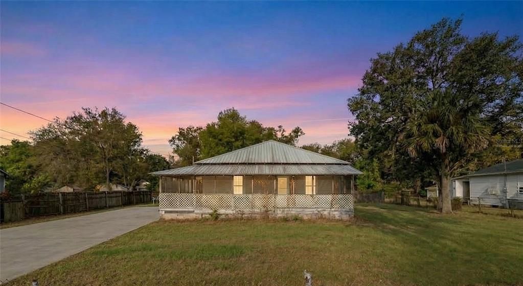 Recently Sold: $99,900 (3 beds, 2 baths, 1385 Square Feet)
