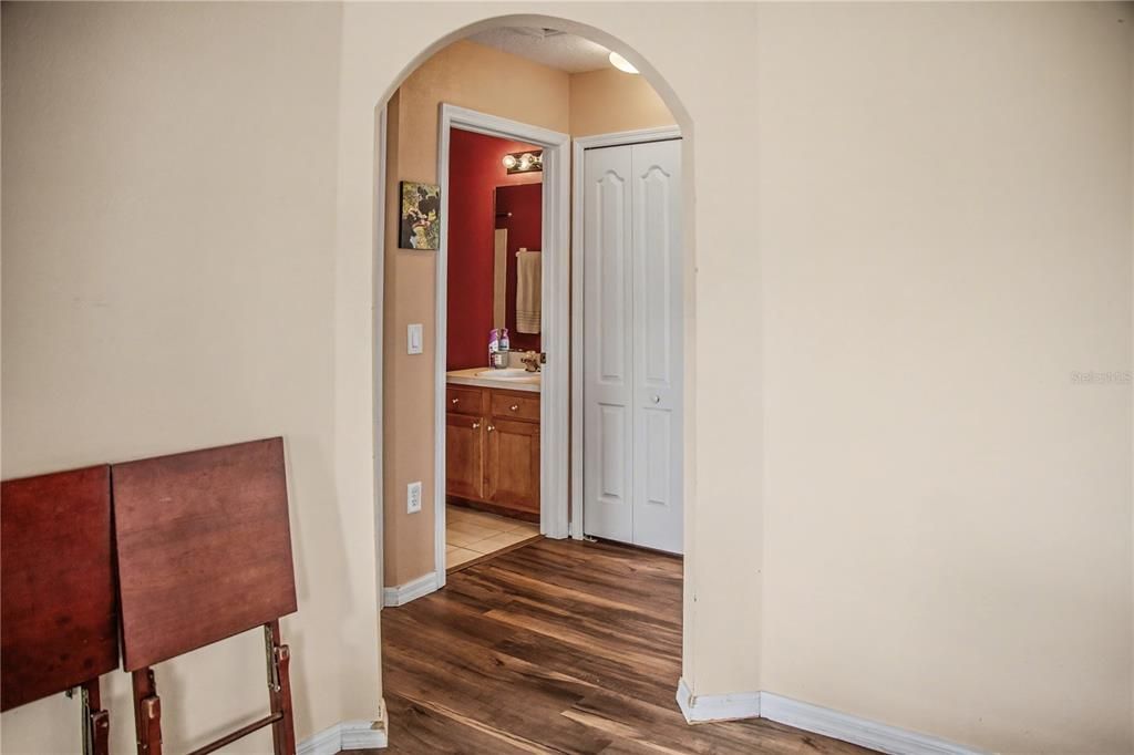 En Venta: $229,500 (2 camas, 2 baños, 1268 Pies cuadrados)