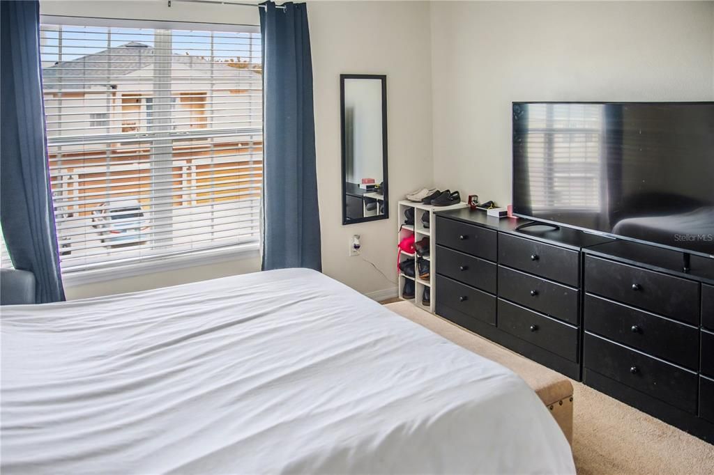 En Venta: $229,500 (2 camas, 2 baños, 1268 Pies cuadrados)