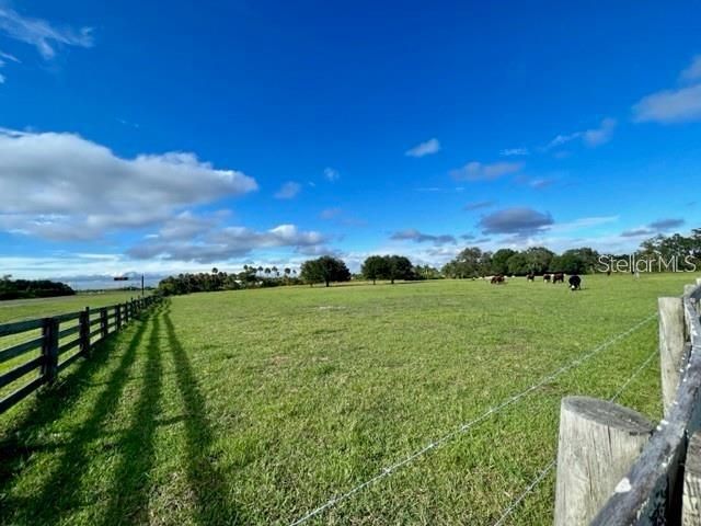 待售: $1,500,500 (6.75 acres)