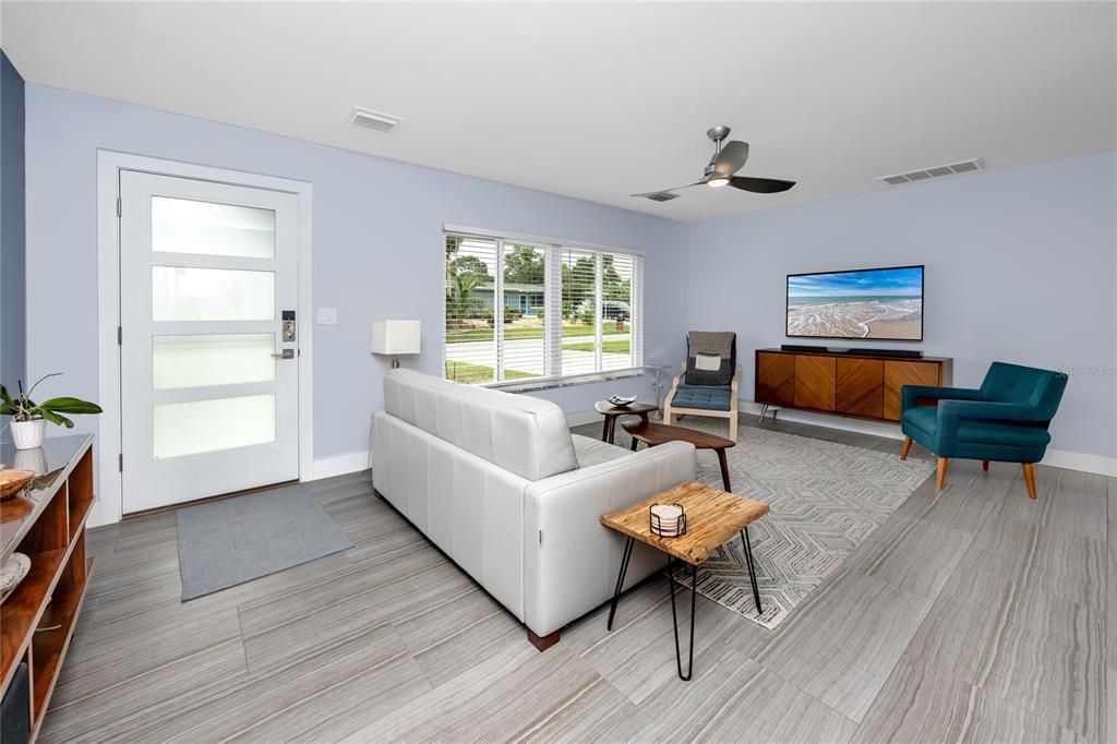 Activo con contrato: $399,900 (3 camas, 2 baños, 1274 Pies cuadrados)