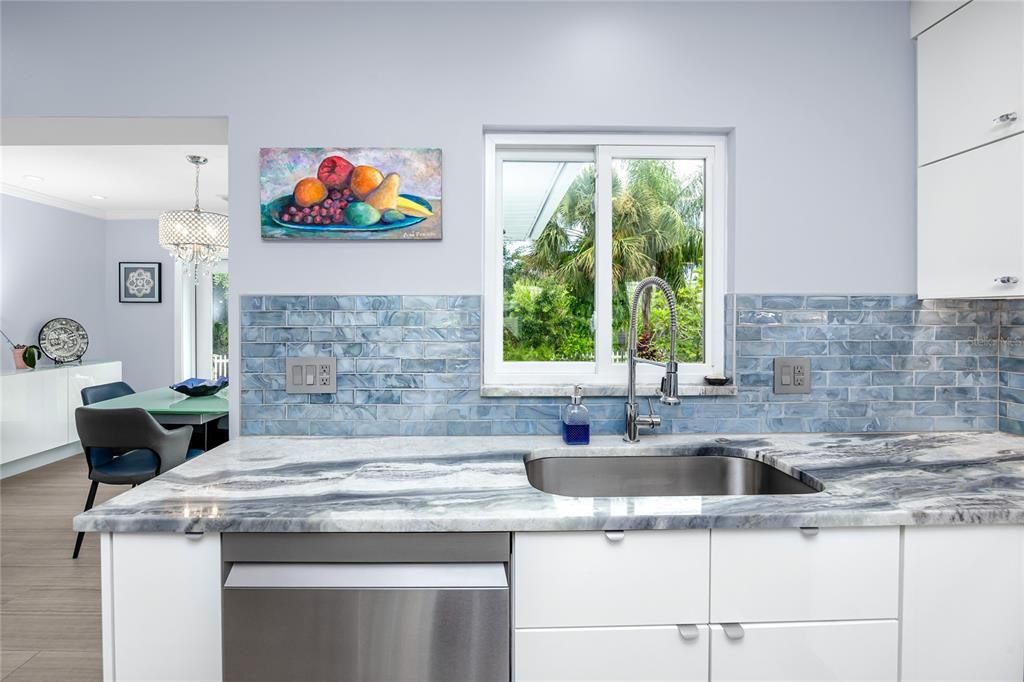 Activo con contrato: $399,900 (3 camas, 2 baños, 1274 Pies cuadrados)