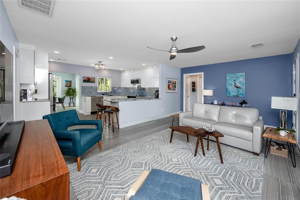 Activo con contrato: $399,900 (3 camas, 2 baños, 1274 Pies cuadrados)