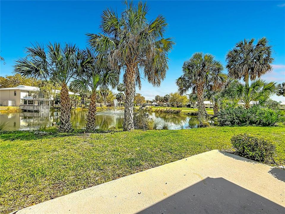 For Sale: $129,000 (1 beds, 1 baths, 900 Square Feet)