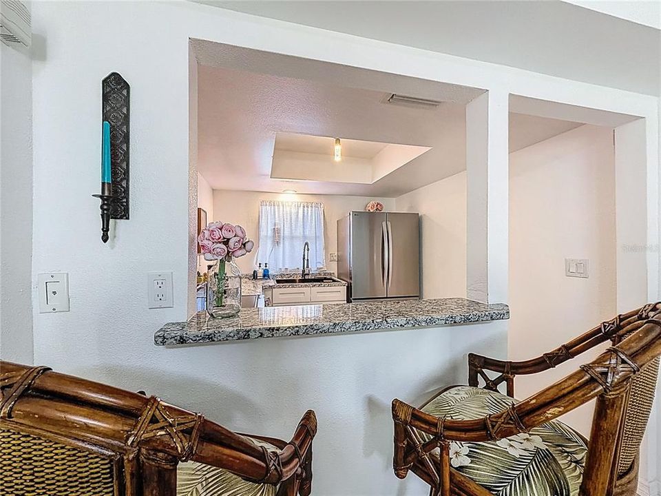 For Sale: $129,000 (1 beds, 1 baths, 900 Square Feet)