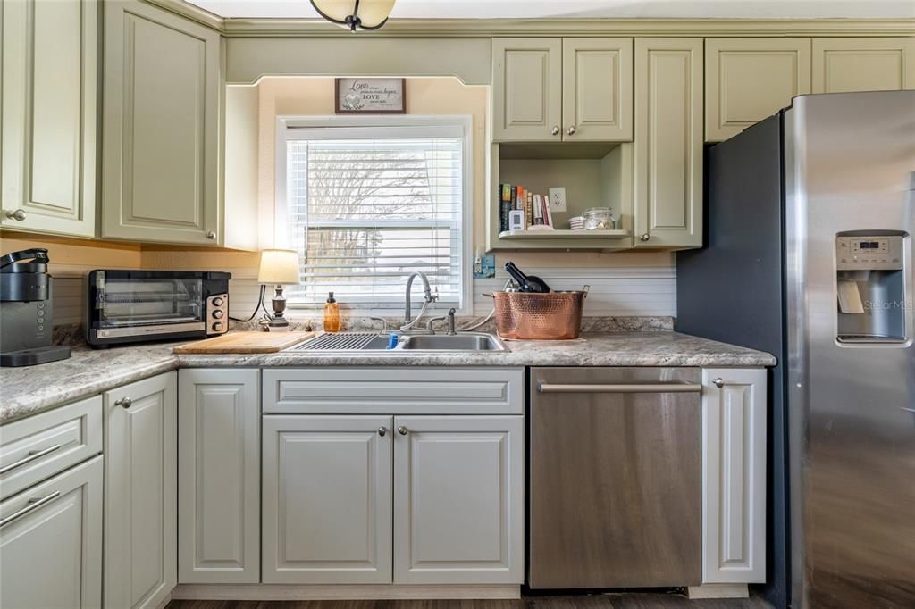 For Sale: $674,900 (1 beds, 1 baths, 864 Square Feet)
