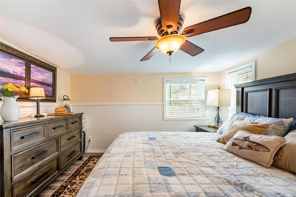 For Sale: $674,900 (1 beds, 1 baths, 864 Square Feet)