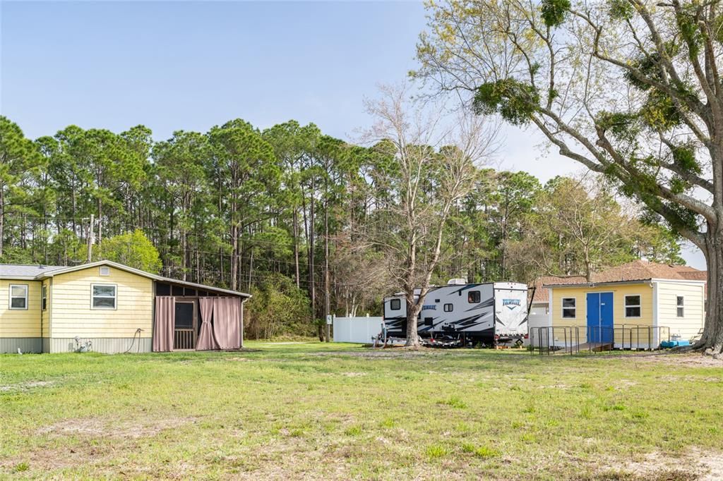 For Sale: $674,900 (1 beds, 1 baths, 864 Square Feet)