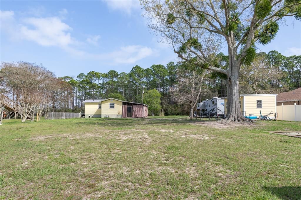 For Sale: $674,900 (1 beds, 1 baths, 864 Square Feet)