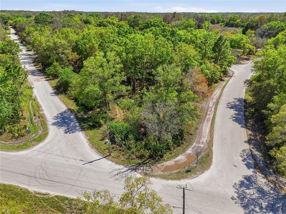 合同活跃: $22,000 (0.28 acres)