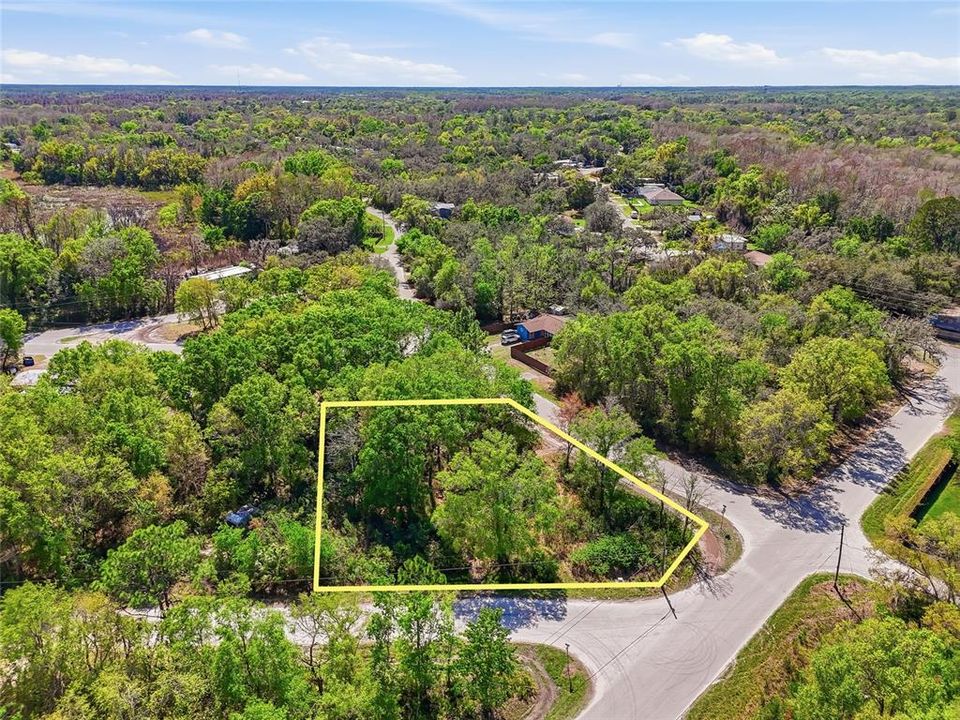 合同活跃: $22,000 (0.28 acres)