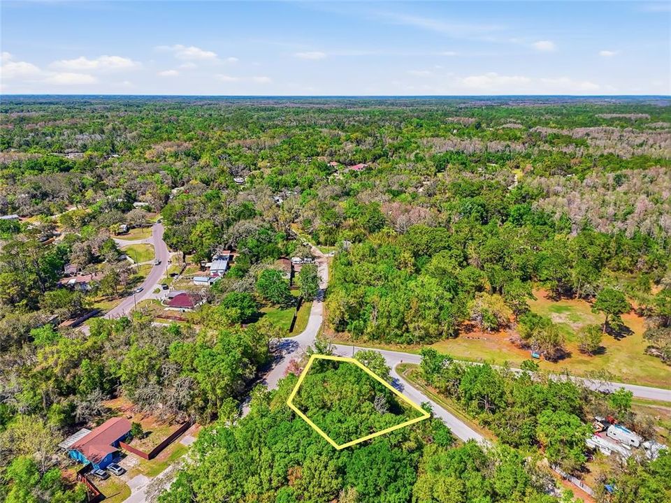 合同活跃: $22,000 (0.28 acres)