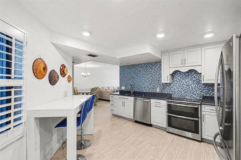 En Venta: $369,000 (2 camas, 2 baños, 1351 Pies cuadrados)