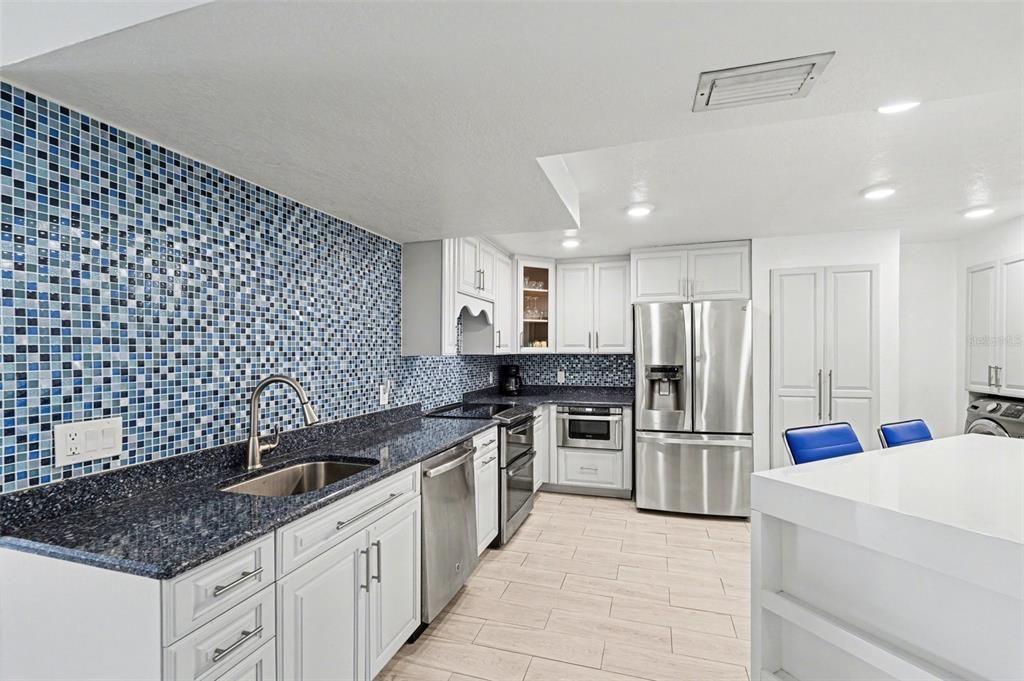 En Venta: $369,000 (2 camas, 2 baños, 1351 Pies cuadrados)