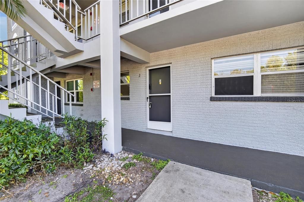 For Sale: $140,000 (2 beds, 2 baths, 900 Square Feet)