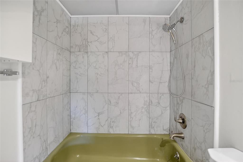 For Sale: $140,000 (2 beds, 2 baths, 900 Square Feet)