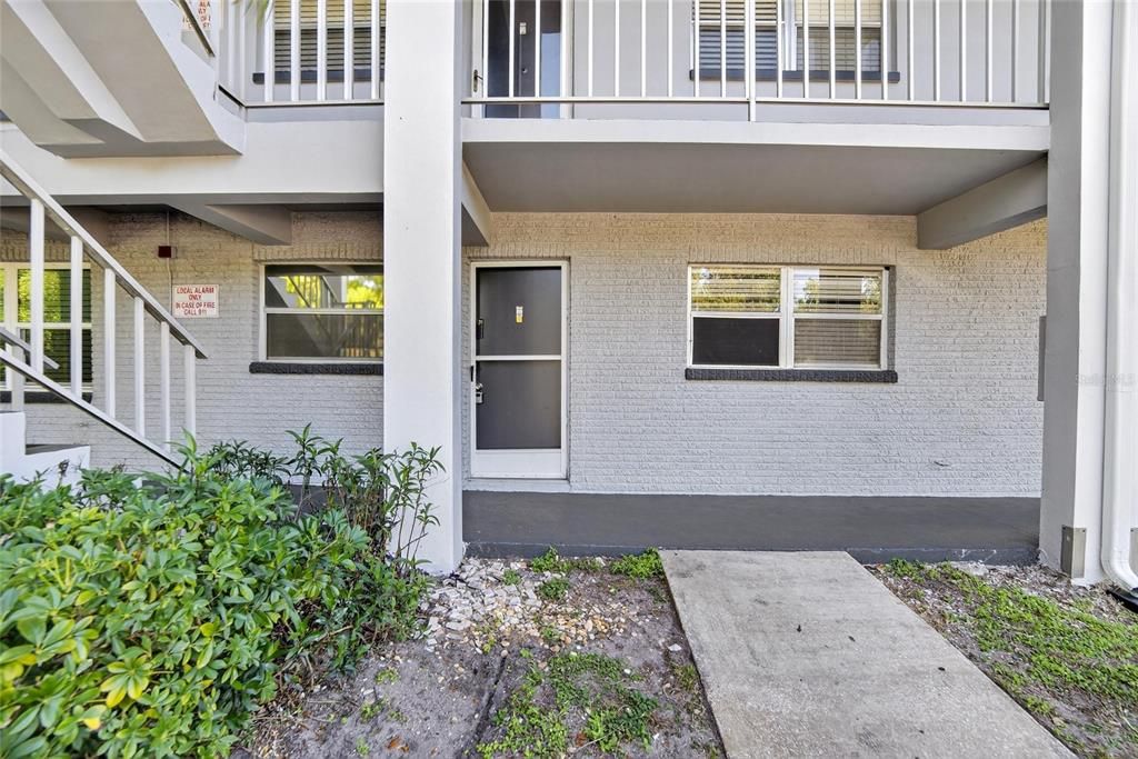 For Sale: $140,000 (2 beds, 2 baths, 900 Square Feet)