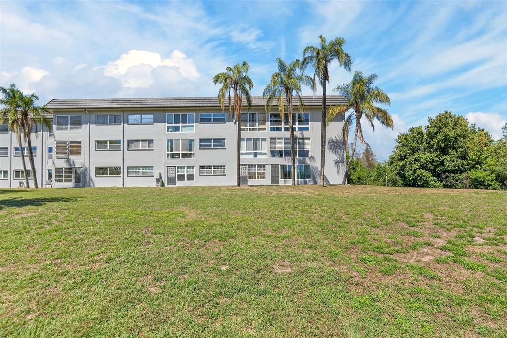 For Sale: $140,000 (2 beds, 2 baths, 900 Square Feet)