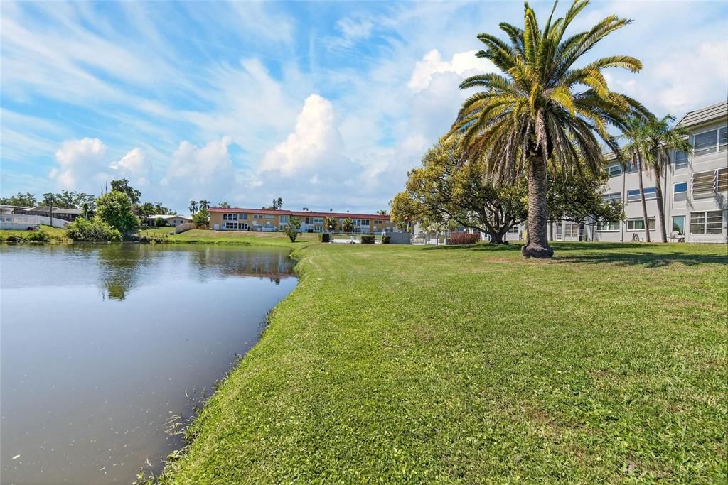 For Sale: $140,000 (2 beds, 2 baths, 900 Square Feet)