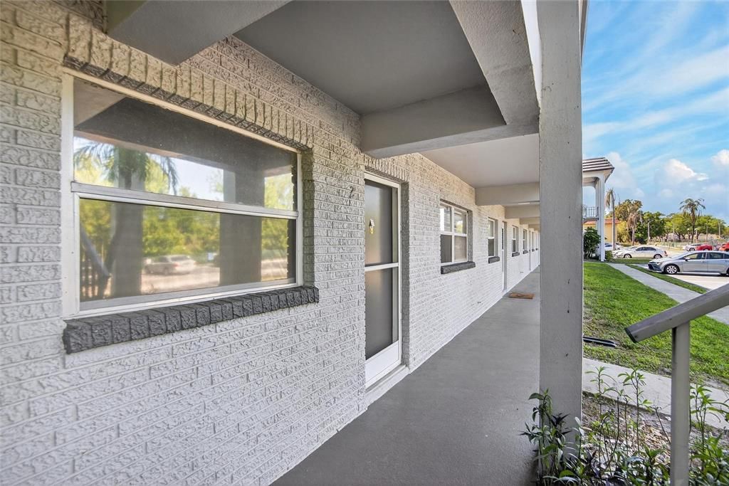 For Sale: $140,000 (2 beds, 2 baths, 900 Square Feet)