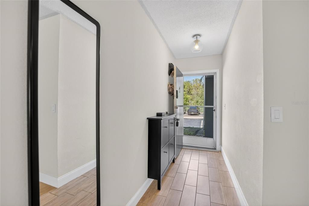 For Sale: $140,000 (2 beds, 2 baths, 900 Square Feet)