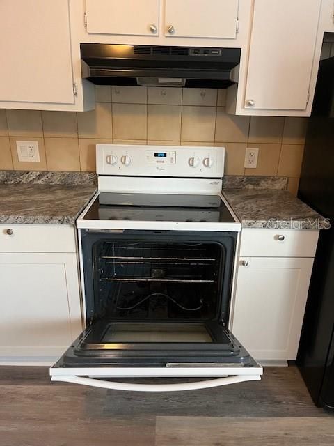 Activo con contrato: $1,899 (2 camas, 1 baños, 1044 Pies cuadrados)