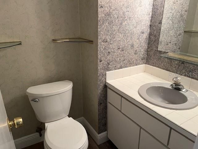 Activo con contrato: $1,899 (2 camas, 1 baños, 1044 Pies cuadrados)