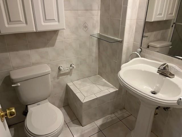 Activo con contrato: $1,899 (2 camas, 1 baños, 1044 Pies cuadrados)
