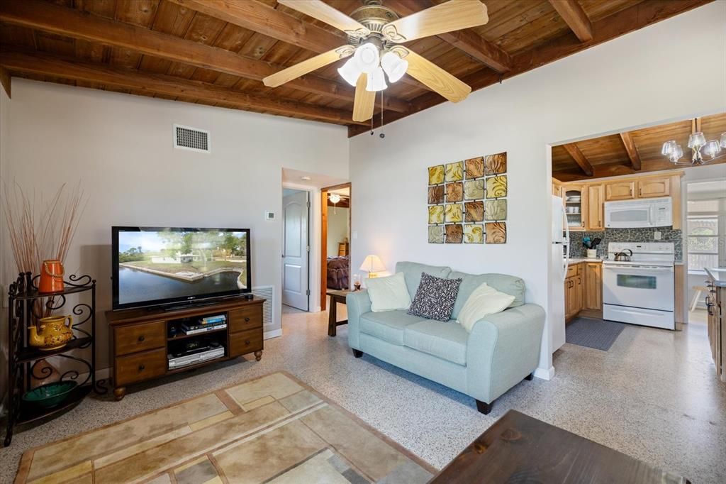 For Sale: $615,000 (3 beds, 1 baths, 1643 Square Feet)