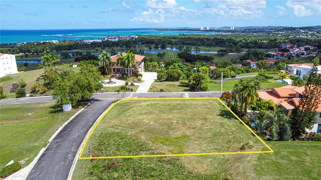 En Venta: $475,000 (3.70 acres)